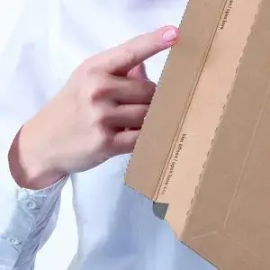 CP 037.54 Etuis d'expédition universels blanc, double épaisseur, remplissage central et double fermeture350x260x -70